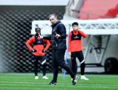 上海海港主帅放话：温网首回合必胜纽约尼克斯，胡金秋冷笑回应的简单介绍